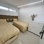 شقة Luxury Bonanza بينالماذينا